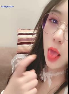 烧嫩女神的高颜值长腿砂糖:时尚A4腰