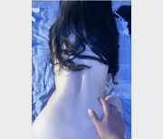 美女诱惑:沦为金钱玩物