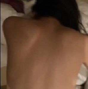 台湾情侣自拍,展现完美身材