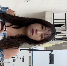 丰满美女穿白裤展示胖臀长腿,高清视频资源,1V,7.95G,百度云