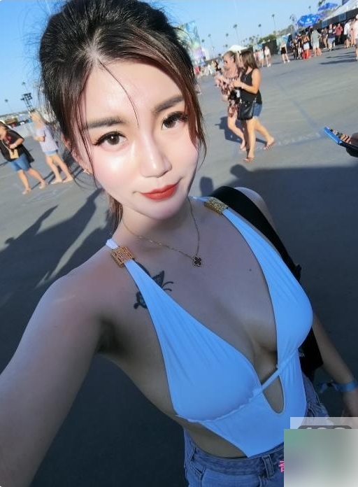 绝美NicoLove:P站超高质量美女妮寇合集,数部视频展现多面魅力