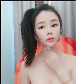 瑜伽女神艾老师性感自拍舞蹈视频,时长3:50分,1V-2.7G,妩媚动人,观看享受瑜伽领军魅力