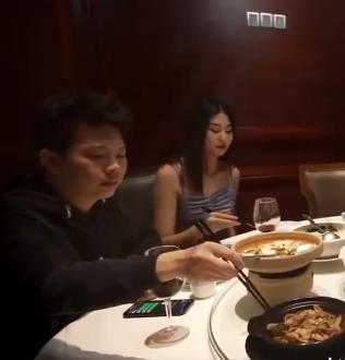 堕落人Q四部大合集:自拍魅力4V-1.8G,连载作品惊艳上线