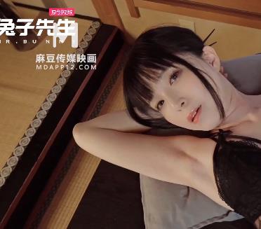 日本美女菅本ゆき自拍视频，家庭主妇、未亡人、老师身材美颜惊艳