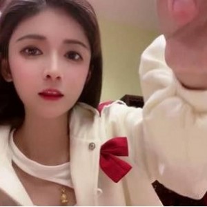 狗头妹子最新视频散播,网红妹子的真实故事
