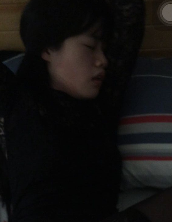 校园网红蒋鑫与男友甜蜜互动,1.44G视频记录美好时光