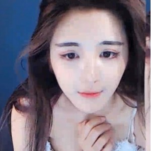 虎牙性感舞姬玹儿钞票枪热舞视频，枪保养山沟丝袜大腿大pp开放神态挺枪