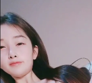 高颜值美少女依依:百度ED2K收藏589次,新增20v