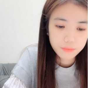 60v56.4g清晰画质，收藏百度ED2K，反差眼镜妹妮妮的独特魅力
