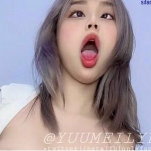 又能感受到她独特的魅力和幽默感。快来体验这位反差女神的魅力吧！