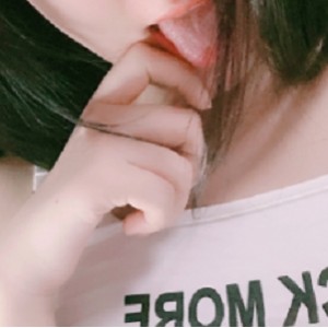 少女朵朵网红视频与照片合集1.85GB展现多样风格与魅力这个精彩合集汇集了少女朵朵在推特上的热门视频和照片，包含多种JK学生服装造型，展现她青春活力的一面。
