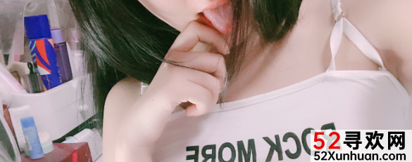 少女朵朵网红视频与照片合集1.85GB展现多样风格与魅力这个精彩合集汇集了少女朵朵在推特上的热门视频和照片,包含多种JK学生服装造型,展现她青春活力的一面。