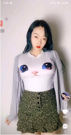 “欣妹果舞合集:浮力主播大球女神的舞蹈魅力”