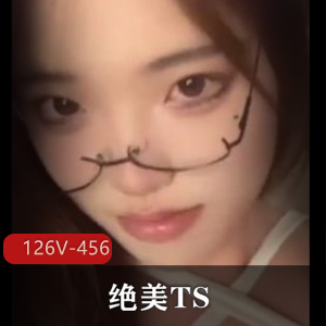 绝美TS甜系御姐短视频下载,闺蜜车衣后花园一起玩,抖音号必追