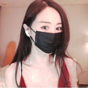 乱来妹子亚裔甜美kittyKum最新合集529V185G，百度ED2K收藏