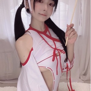 COSER合集资源网天然萌妹一只肉酱阿最新29套作品1057图52V，巨凶美图