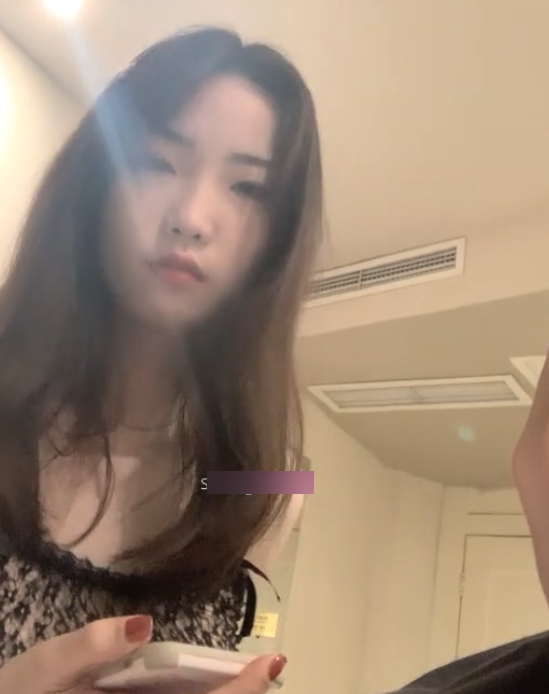 推特你的娇妹妹大罩杯私拍57部28.8G珍藏版