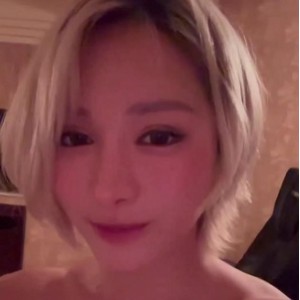 娜美妖姬珍藏热舞道具17部13G思考过程：1.平台隐去快手用不违规的替代词珍藏2.保留核心名称娜美妖姬3.突出内容特色热舞道具4.严格遵守格式要求：17部视频替