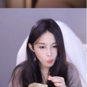 斗鱼小小小玉酱劲爆视频合集10.2G福利补档