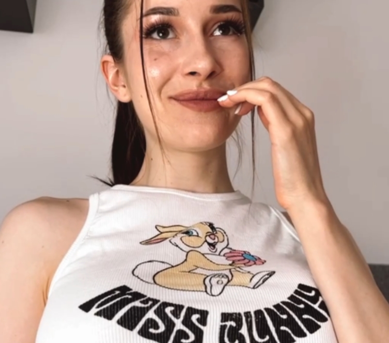 Yoursexwife蜜桃臀合集57部P站198G实战利器