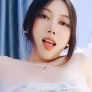 鹿八岁作品71.8G合集56套美臀小脚劲爆绝伦