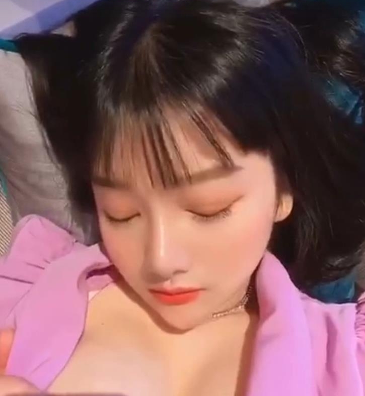 小尤奈抖音复出