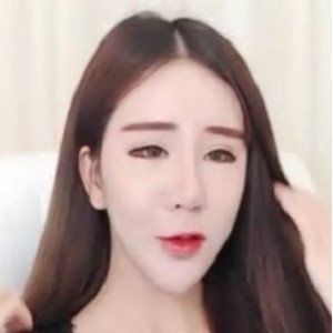 推特Aicee各种表演合集88部50G太丰满了