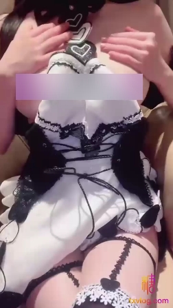 表面乖乖女眼镜反差妹私房互动1V216M