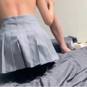 05年学生妹小雅暑假无隔阂私拍1V3.58G嫩得能掐水