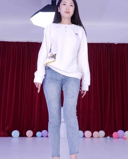 优质美少妇阿珞全方位展示健身3V578M私密圈展示太有活力