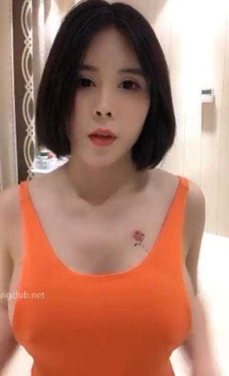 美娜酱远古主播劲爆热舞合集多部29G身材绝了